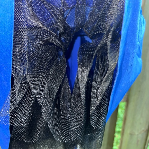 Delia’s blue fit and flare dress with tie - Picture 3 of 6